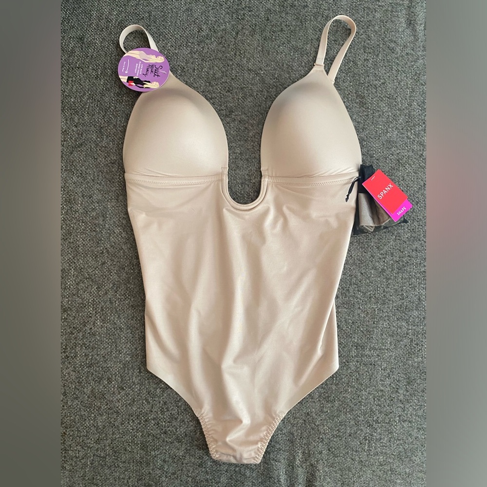 NWT! Spanx Suit Your Fancy Plunge Low Back Thong Bodysuit